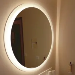 Category image Round mirror