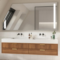 Badezimmer im Dachgeschoss, abgeschrägte Ecke