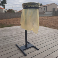 Bin bag holder for events