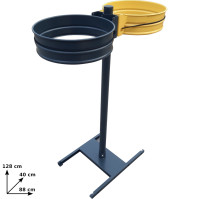 Base stand resistant to saline air and corrosion, allowing the placement of bins and bin bag holders