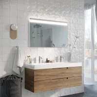 Spiegel nach Maß Licht oben