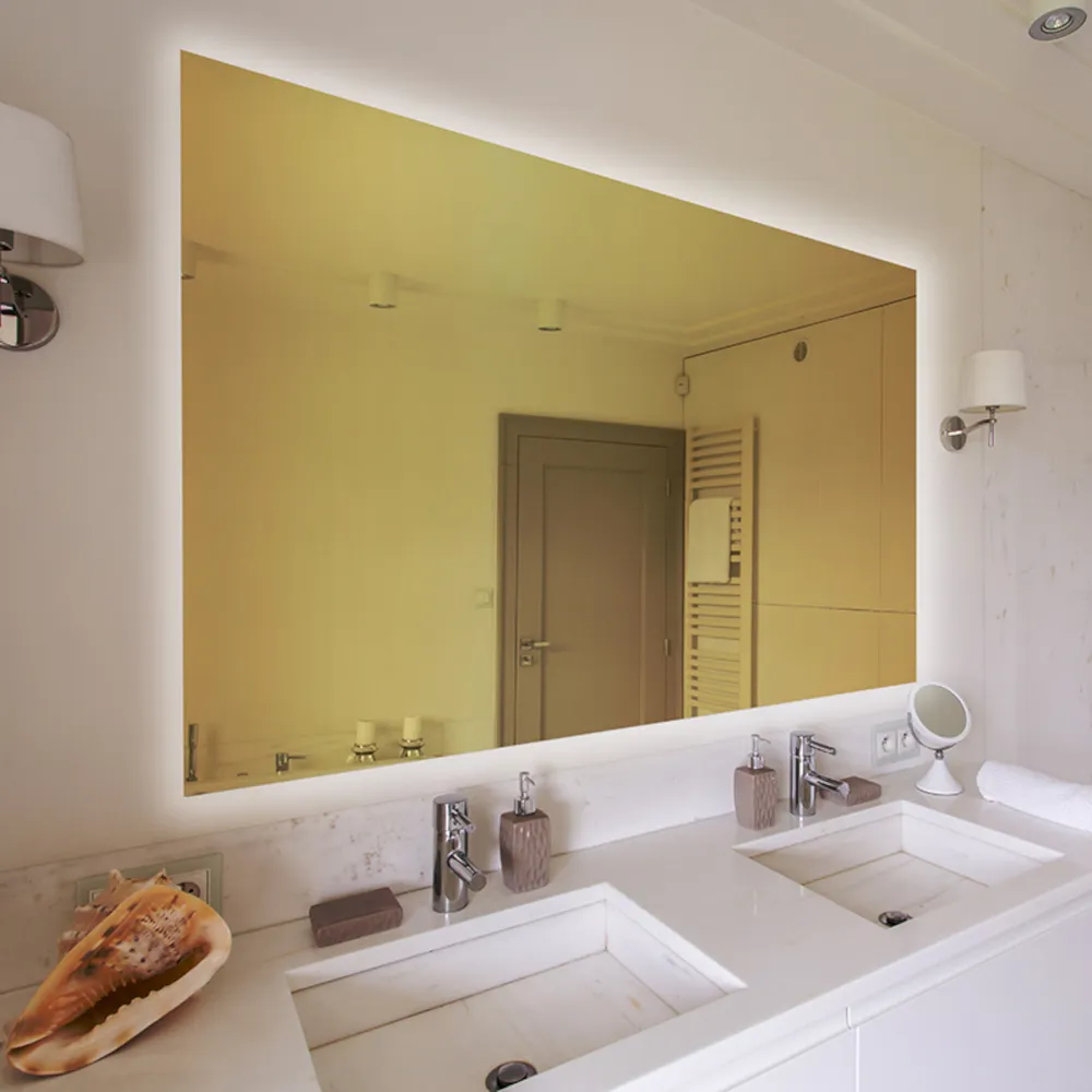 Rectangular mirror with golden tinted glass