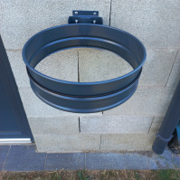 Anthracite-coloured bin bag holder.