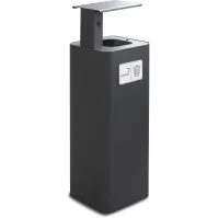 Schwarzer 60-Liter-Mülleimer mit Aschenbecher, ideal für den Außenbereich.