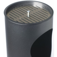 17-liter stainless steel freestanding ashtray with integrated sand grate