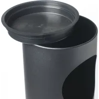 Black freestanding ashtray with 17-liter painted steel bin