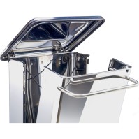 Mobile pedal container with removable door 110 litres
