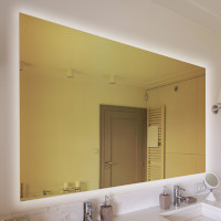 Hinterleuchteter Spiegel